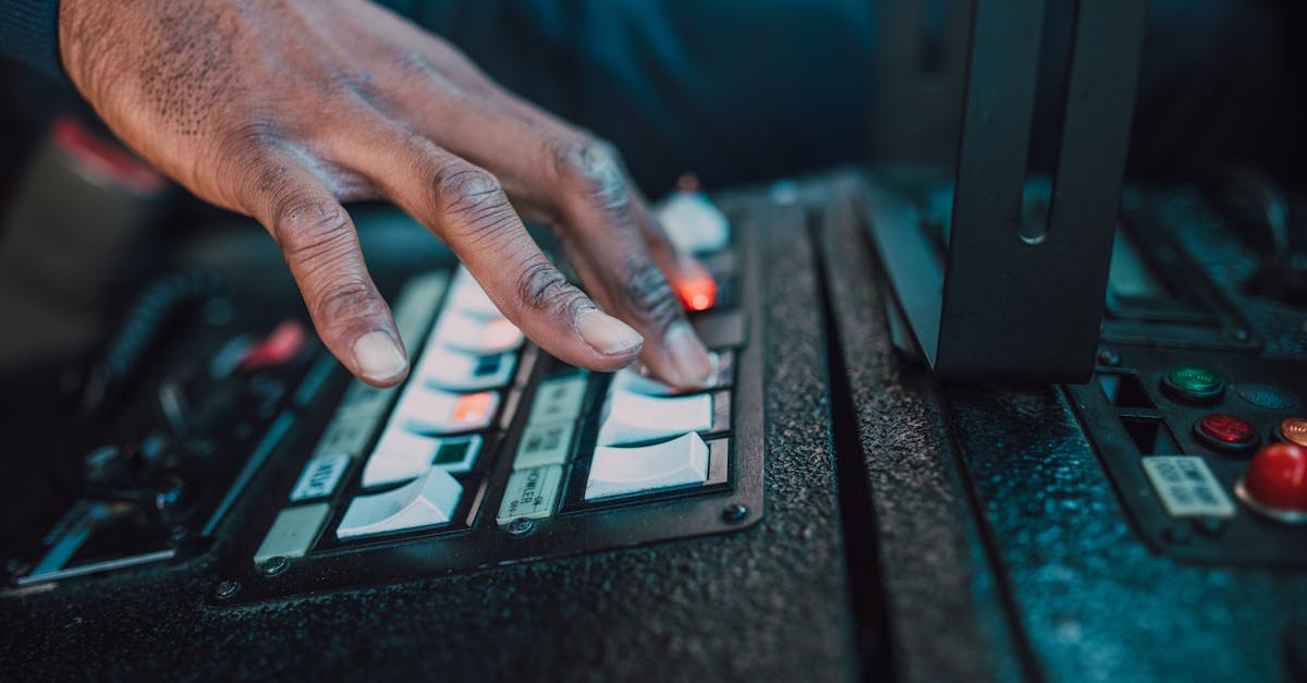 技术支持辅助在不同类型游戏中的普及情况