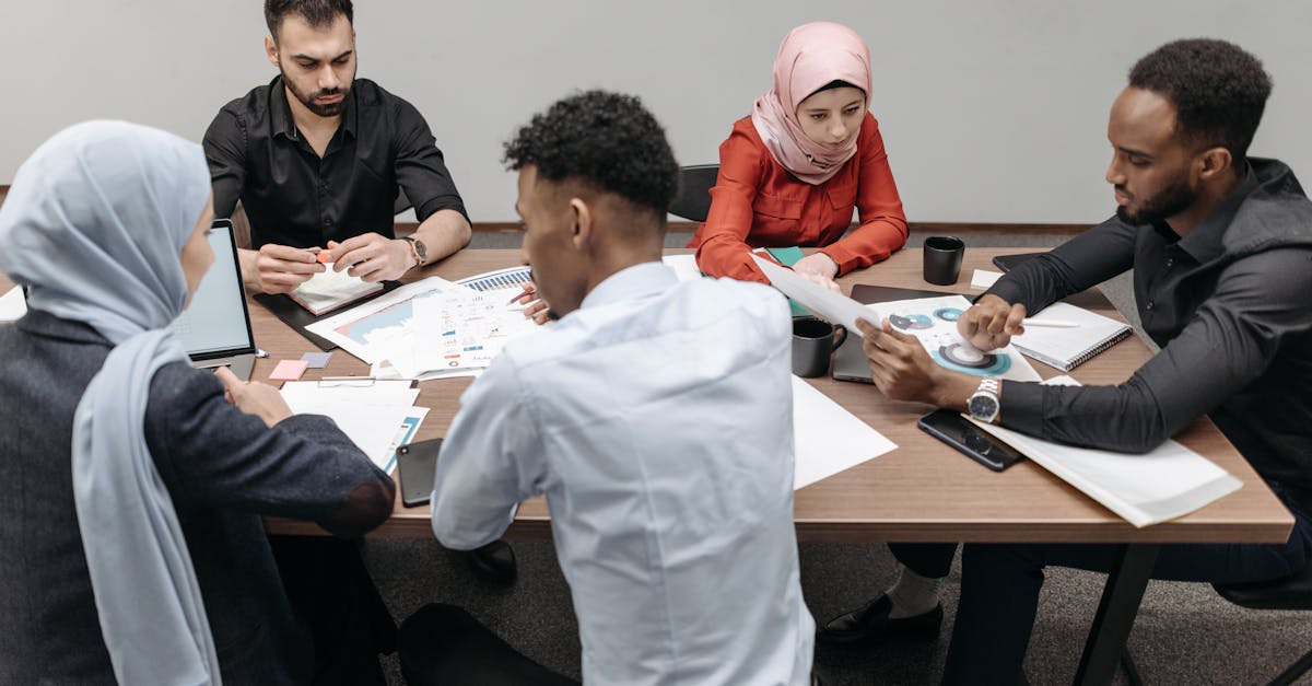 纯流量卡免实名:实名账号推动互联网金融的快速发展。