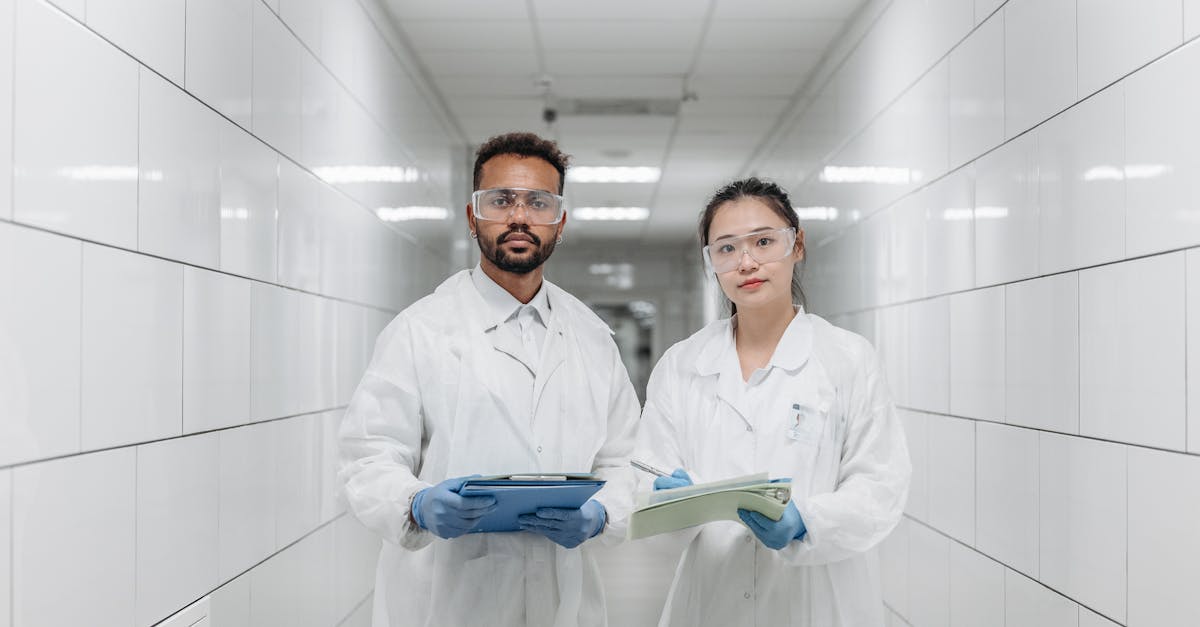 如何保持安全的密码，以免受到黑客的攻击？