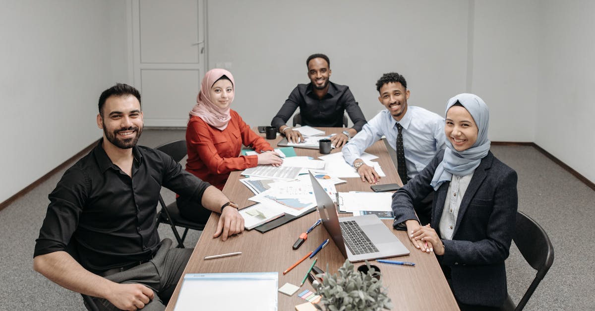 不封号电销卡:实名制账号管理:如何防止账户被黑?